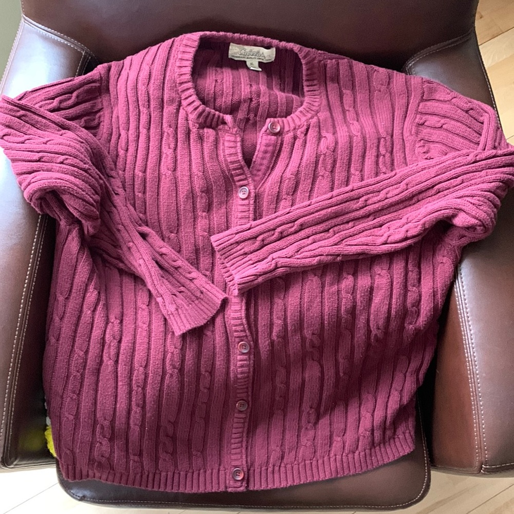 Cabela’s Button Down Cardigan Sweater Maroon